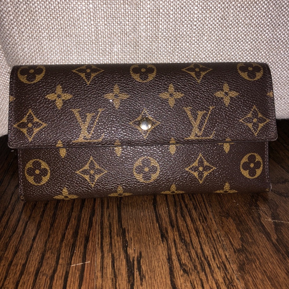 Authentic monogram Louis Vuitton wallet